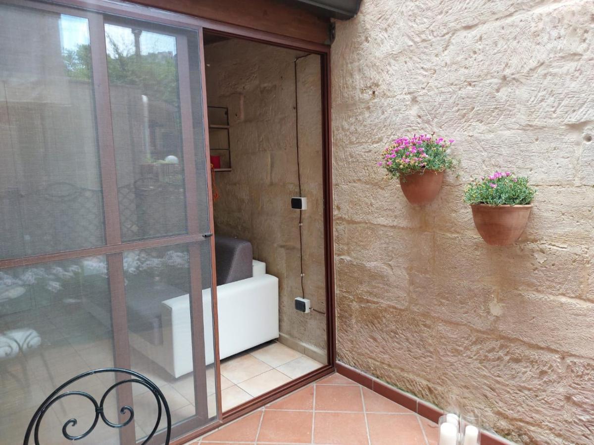 Suite Del Conservatorio Nel Centro Storico Lecce Exterior photo